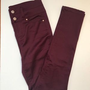 [NWOT] Juniors High Waisted Skinny Pants